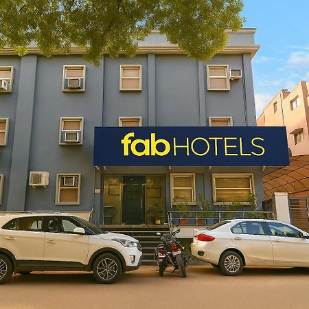 Fabhotel Lord Inn New Delhi Exteriör bild