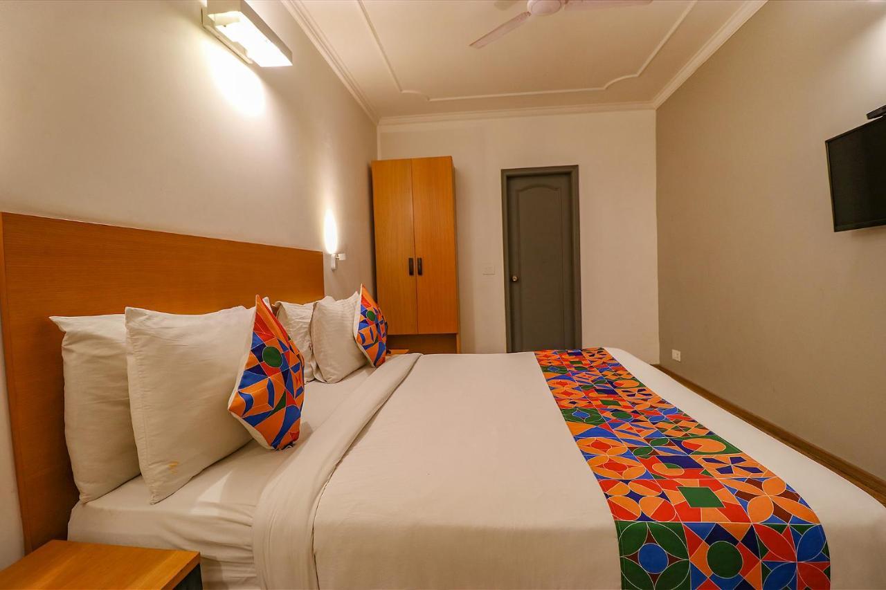 Fabhotel Lord Inn New Delhi Exteriör bild