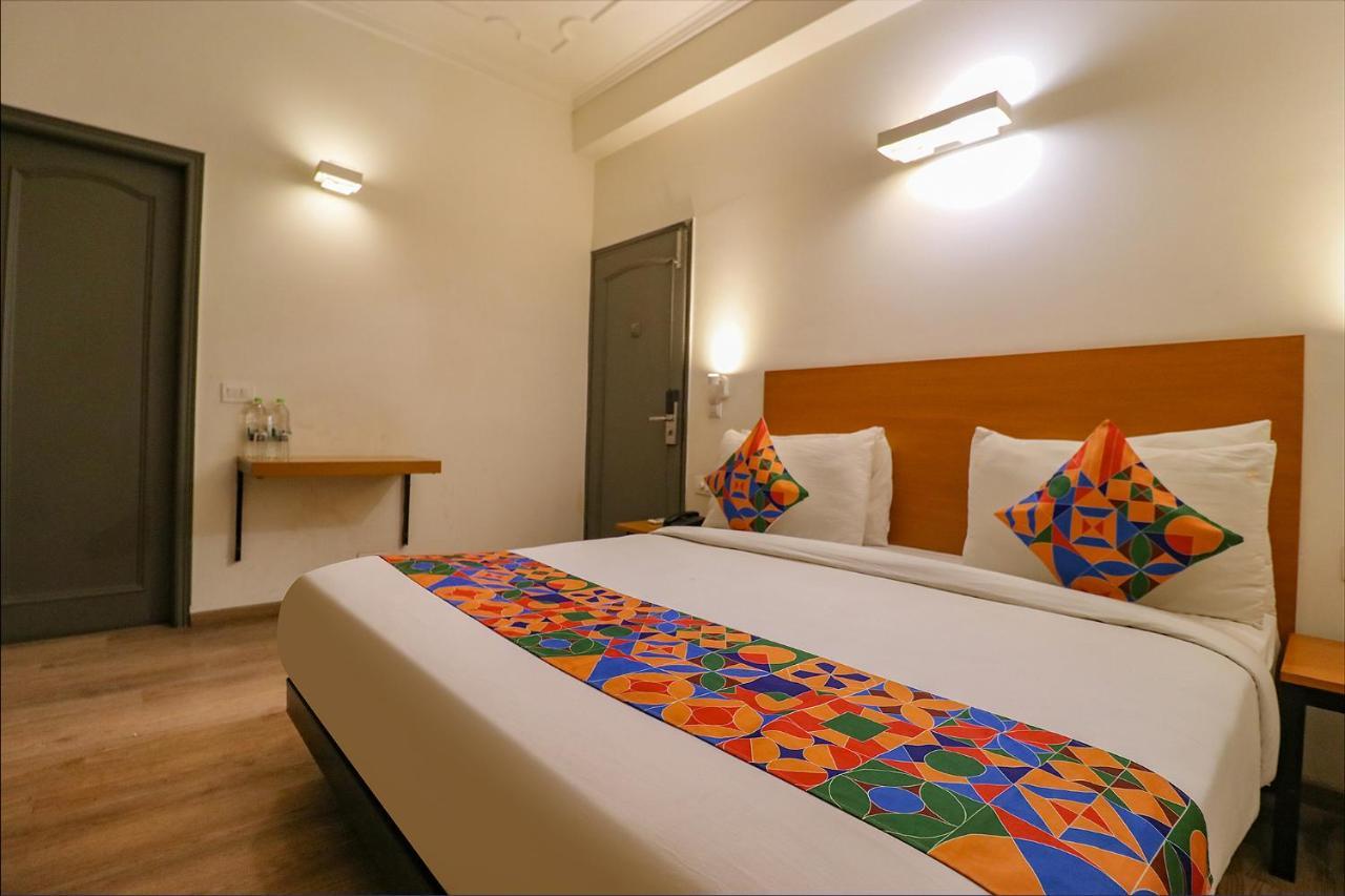 Fabhotel Lord Inn New Delhi Exteriör bild